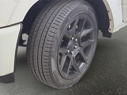 Used 2026 RAM 1500 Laramie w/ Night Edition image 34