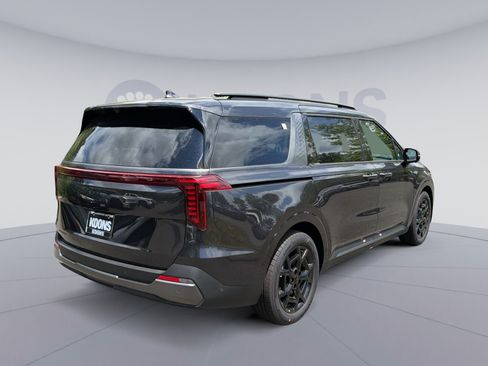 New 2026 Kia Carnival SX Prestige FWD image 7