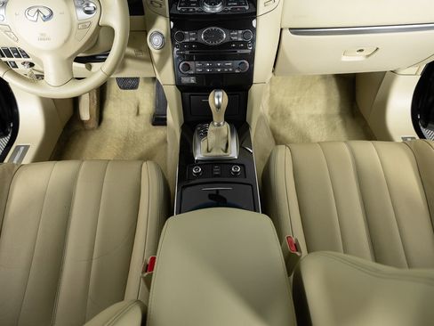 Used 2014 INFINITI QX70 AWD w/ Premium Package image 39