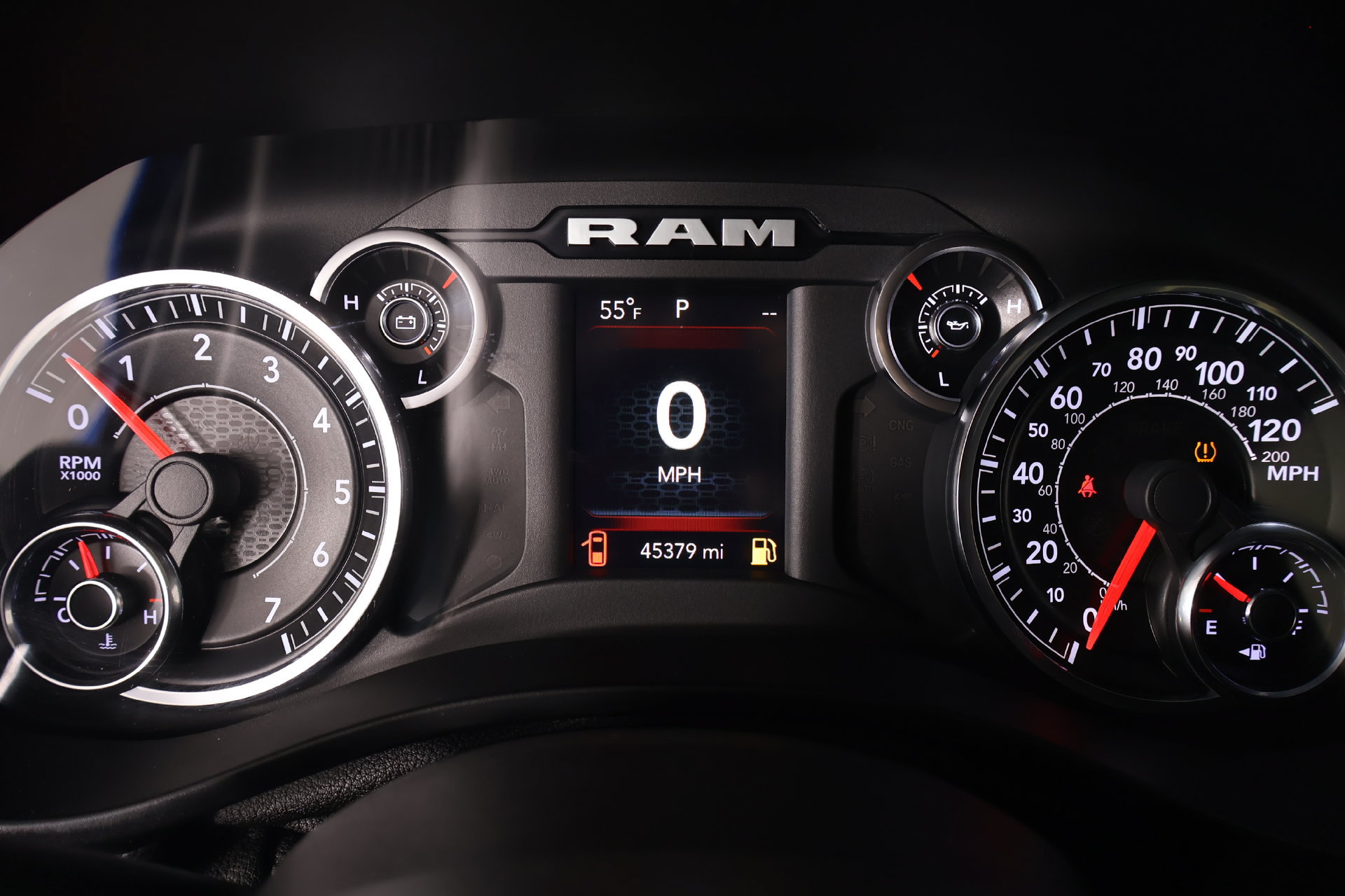 Used 2021 RAM 1500 2WD Crew Cab image 4