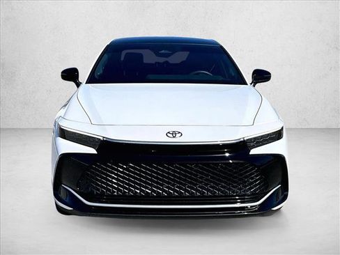 Used 2026 Toyota Crown Limited w/ Advanced Technology Package image 3