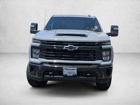 Used 2025 Chevrolet Silverado 2500 Custom w/ Custom Value Package AWD/4WD image 2