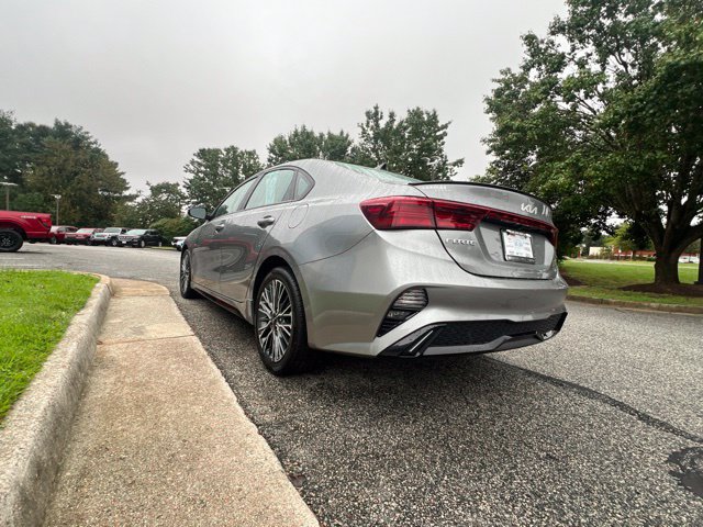 Used 2023 Kia Forte GT-Line w/ GT-Line Technology Package FWD image 4