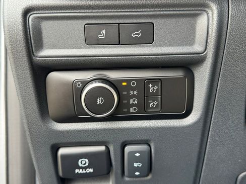 Used 2024 Ford Expedition Limited AWD/4WD image 14