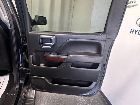 Used 2018 GMC Sierra 1500 SLT w/ SLT Premium Package image 18