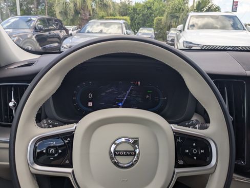 New 2025 Volvo XC60 T8 Core image 26