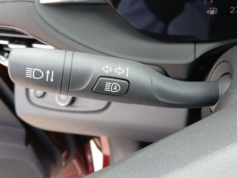 Used 2025 Buick Envista Sport Touring FWD image 31