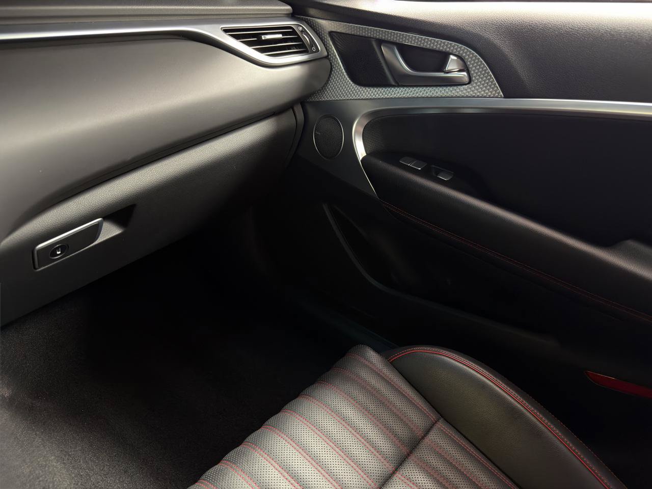 Used 2023 Genesis G70 2.0T w/ Sport Prestige Package AWD/4WD image 24
