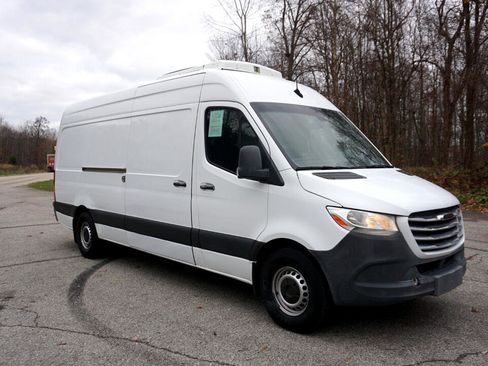 Used 2019 Freightliner Sprinter 170 image 7