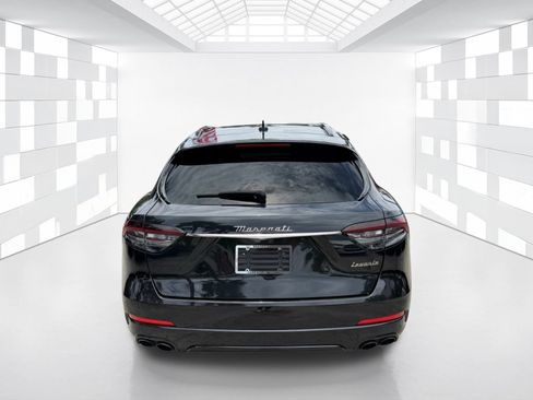 Used 2022 Maserati Levante GT AWD/4WD image 6