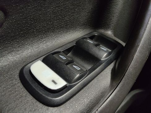 Used 2019 Ford Fiesta SE FWD image 27