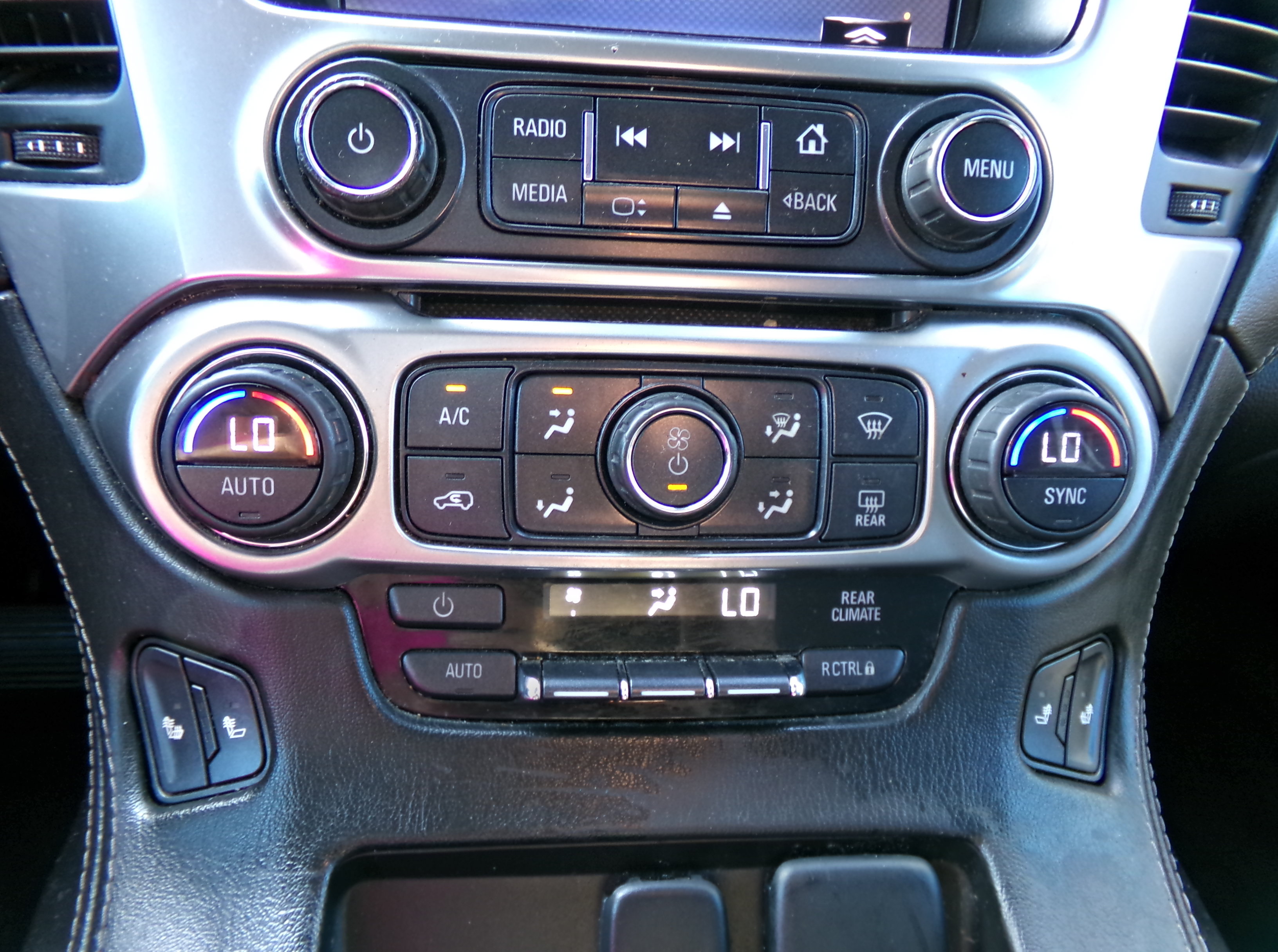 Used 2015 Chevrolet Tahoe LT AWD/4WD image 9