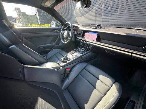 Certified 2025 Porsche 911 Carrera GTS RWD image 38