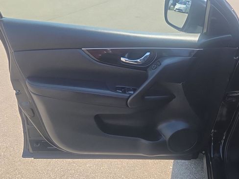 Used 2019 Nissan Rogue Sport SL w/ Premium Package AWD/4WD image 16