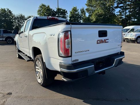 Used 2016 GMC Canyon SLT image 3