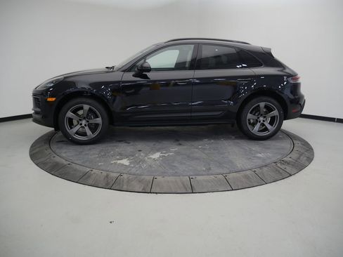 New 2026 Porsche Macan AWD/4WD image 2