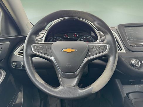 Used 2018 Chevrolet Malibu LS FWD image 20
