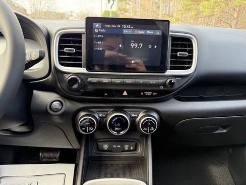 New 2026 Hyundai Venue SEL image 19