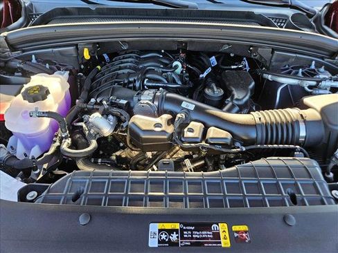 New 2025 Jeep Grand Cherokee L Altitude image 16