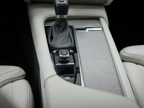 Certified 2022 Volvo XC90 T6 Inscription w/ Advanced Package image 31