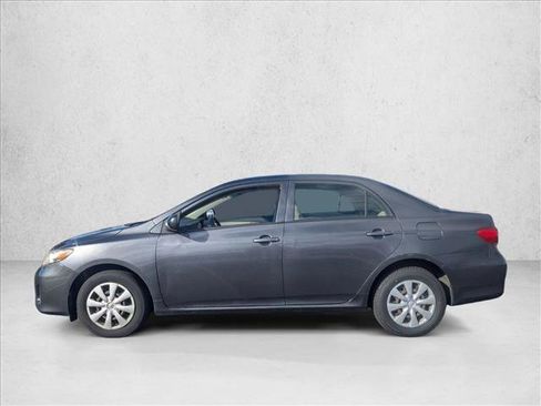 Used 2011 Toyota Corolla LE image 8
