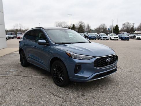 Used 2026 Ford Escape ST-Line Elite w/ Premium Technology Package image 9