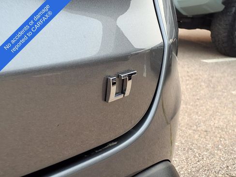 Used 2024 Chevrolet Trax LT w/ Sunroof Package FWD image 11