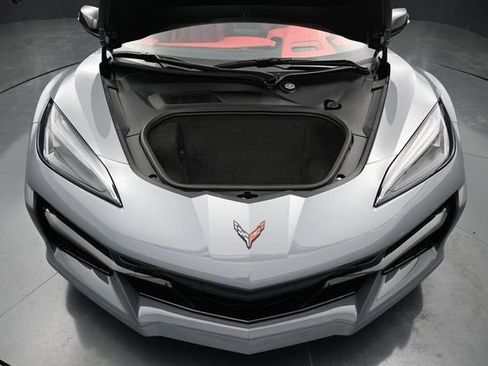Used 2025 Chevrolet Corvette Z06 w/ Stealth Interior Trim Package RWD image 21