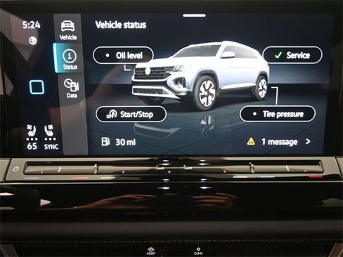 Certified 2024 Volkswagen Atlas Cross Sport SE image 4