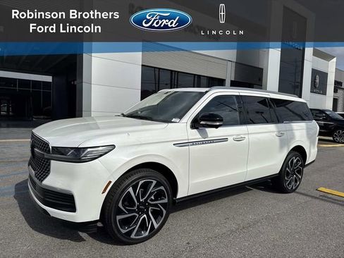 New 2026 Lincoln Navigator L Reserve image 1