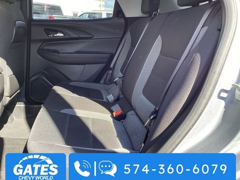 Used 2025 Chevrolet TrailBlazer LT AWD/4WD image 13