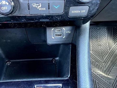 Used 2023 Jeep Compass Limited AWD/4WD image 15