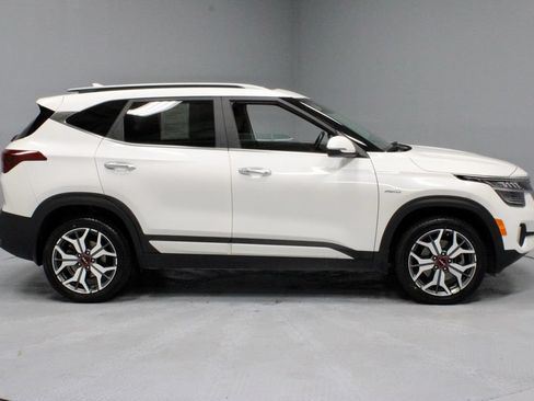 Used 2023 Kia Seltos SX w/ SX Sunroof Package AWD/4WD image 14