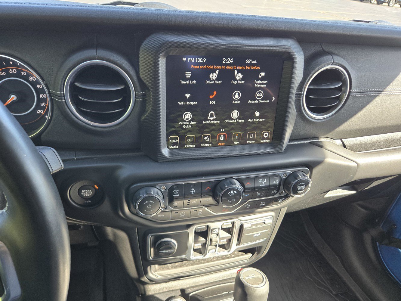Used 2020 Jeep Gladiator Overland AWD/4WD image 8