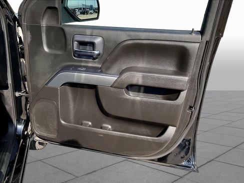 Used 2018 Chevrolet Silverado 1500 LT RWD image 22