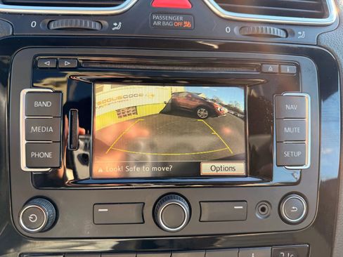 Used 2015 Volkswagen Eos Final Edition image 46