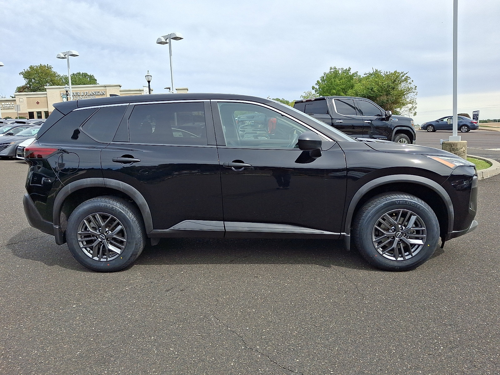 Certified 2023 Nissan Rogue S AWD/4WD image 7