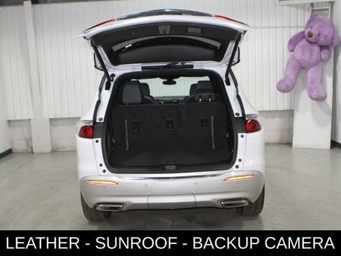 Used 2023 Buick Enclave Essence w/ Experience Buick Package FWD image 31