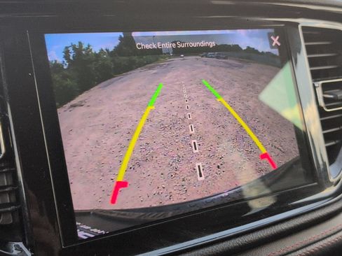 Used 2025 Dodge Durango GT RWD image 19