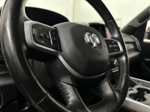 Used 2021 RAM 1500 Big Horn AWD/4WD image 32