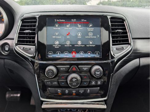 Used 2019 Jeep Grand Cherokee Altitude AWD/4WD image 29