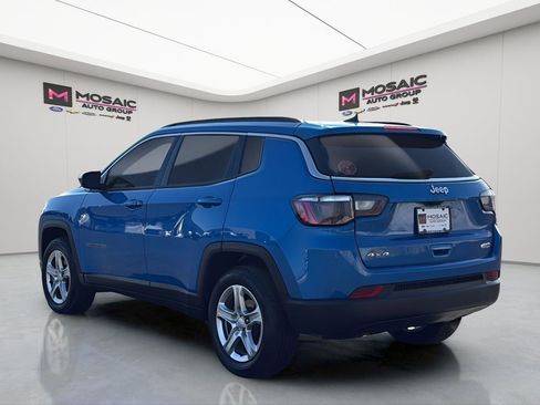 Used 2023 Jeep Compass Latitude w/ Convenience Group image 5
