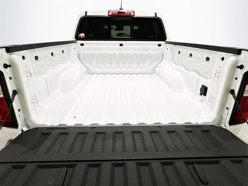 New 2026 GMC Canyon Elevation w/ Convenience Package image 27