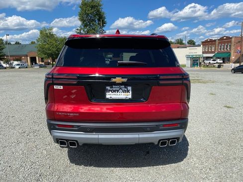 New 2026 Chevrolet Traverse LT w/ Sun and Wheel Package image 4