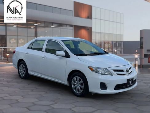 Used 2013 Toyota Corolla L FWD image 2