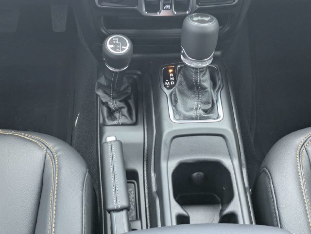New 2026 Jeep Wrangler Unlimited Sahara AWD/4WD image 20