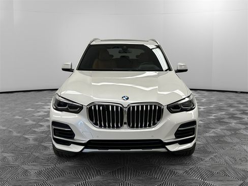 Used 2023 BMW X5 xDrive40i w/ Premium Package image 7