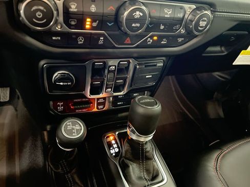 New 2026 Jeep Gladiator Rubicon image 17