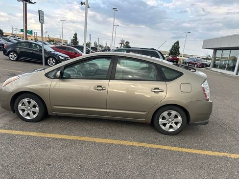 Used 2009 Toyota Prius w/ Pkg 6 FWD image 5