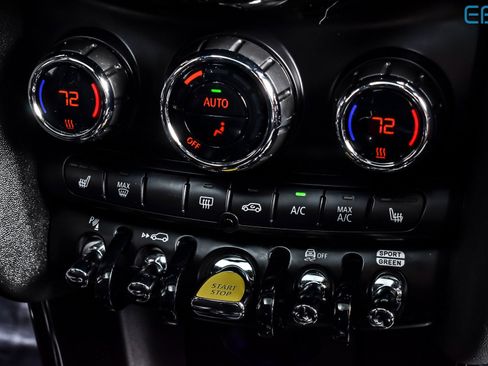 Used 2021 MINI Cooper SE w/ 8.8" Touchscreen Nav Package image 24